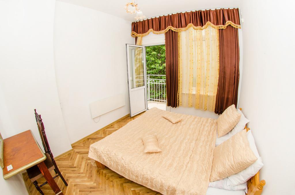 Central Guesthouse Five Corners Sofia Esterno foto