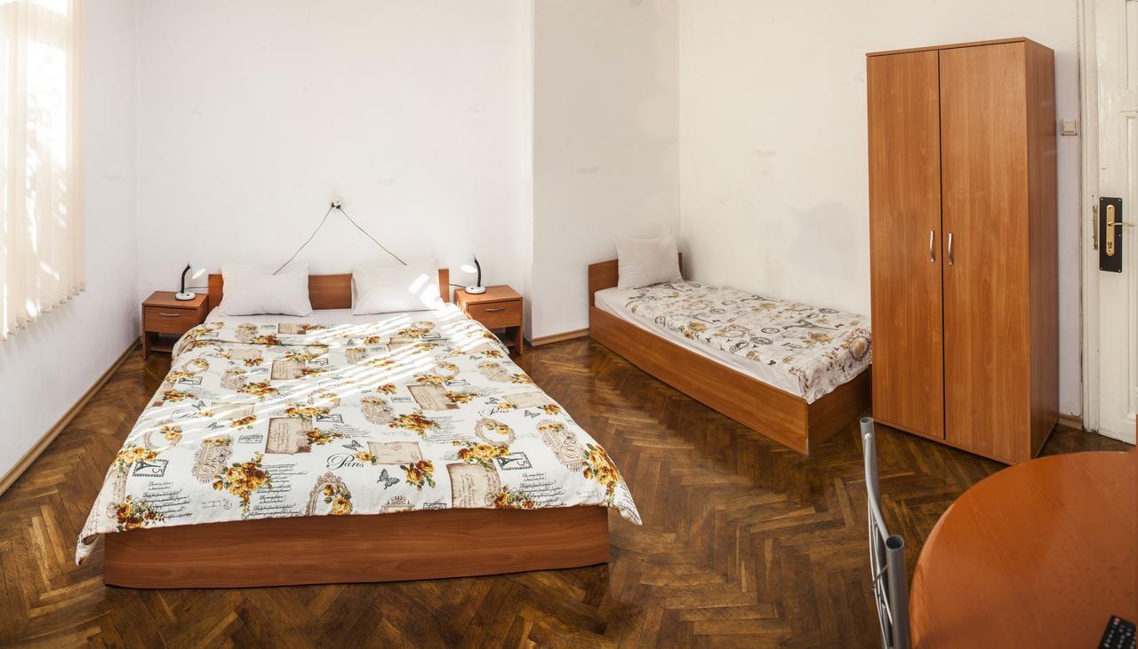Central Guesthouse Five Corners Sofia Esterno foto