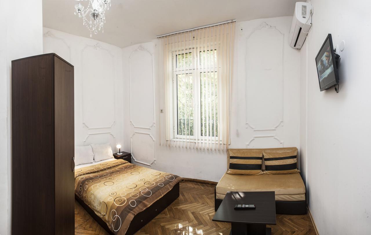 Central Guesthouse Five Corners Sofia Esterno foto