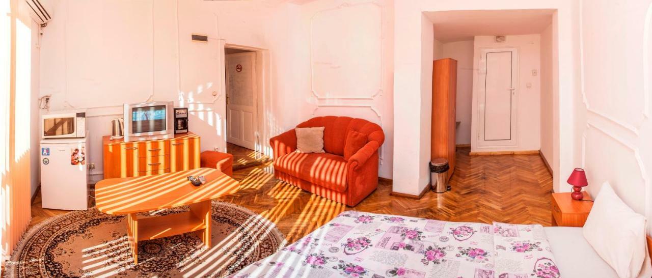 Central Guesthouse Five Corners Sofia Esterno foto
